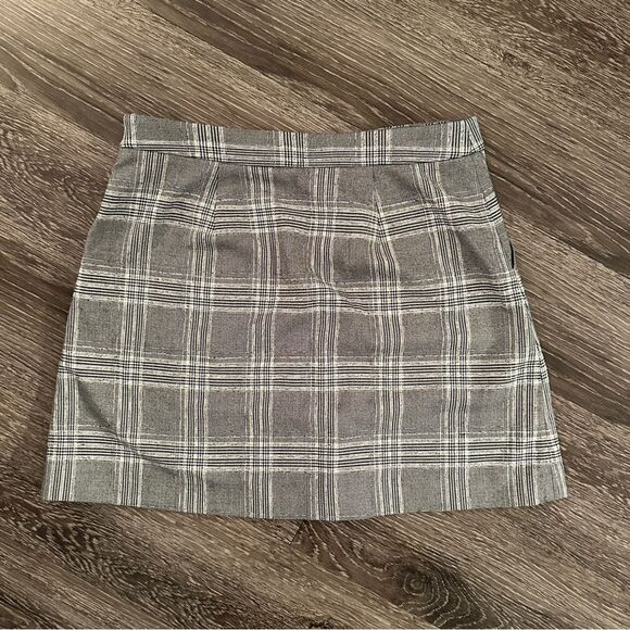 Banana Republic Pleat Skirt - Picture 6 of 7